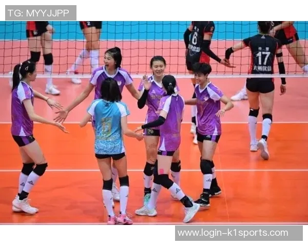 大满贯点评上海排球队灵活性表现展现团队协作与战术应变能力 大满贯点评上海排球队灵活性表现展现团队协作与战术应变能力